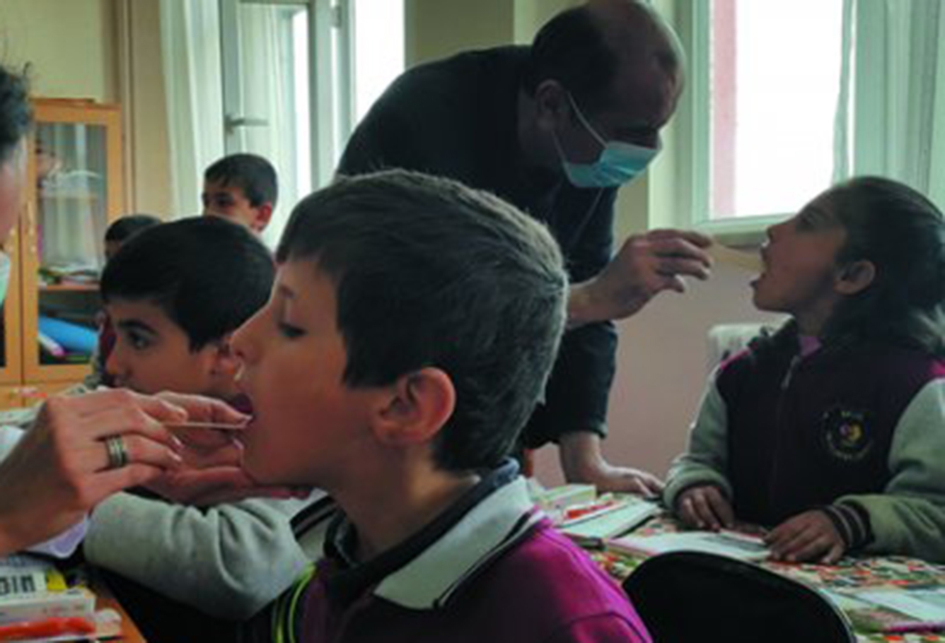 Muş’ta 10 bin öğrenci ağız ve diş taramasından geçecek Muş’ta 10 bin öğrenci ağız ve diş taramasından geçecek